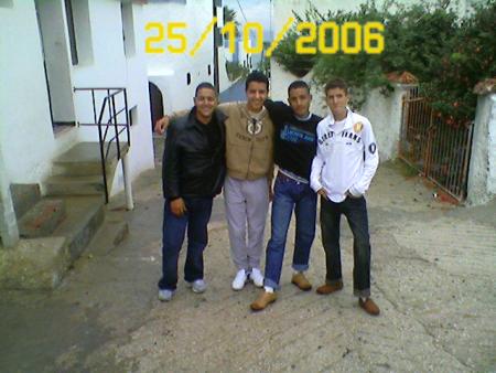 hado  drari  li kraw m3aya  jau izorono drari 7ayla